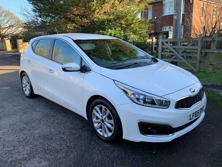 Kia Ceed 1.6 CRDi 2 Euro 6 (s/s) 5dr