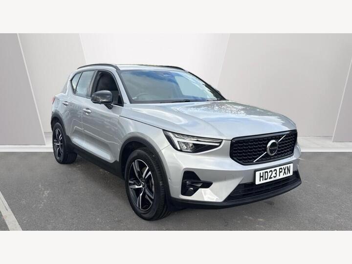Volvo Xc40 2.0 B3 MHEV Plus DCT Auto Euro 6 (s/s) 5dr