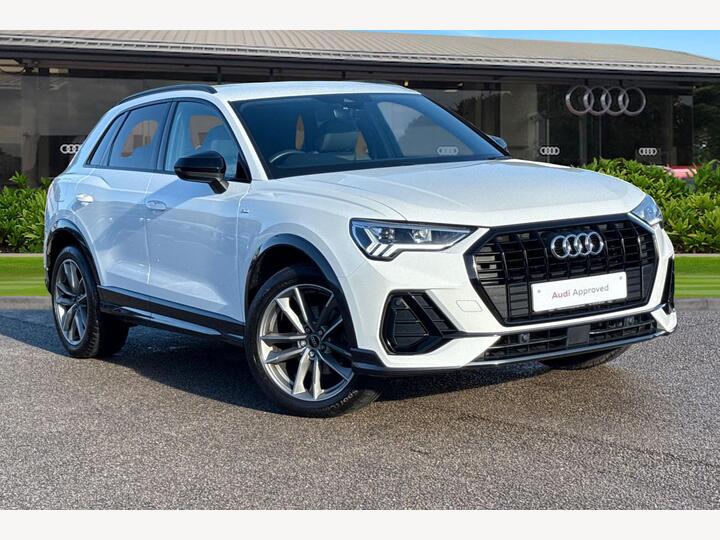 Audi Q3 1.5 TFSI CoD 35 Black Edition S Tronic Euro 6 (s/s) 5dr