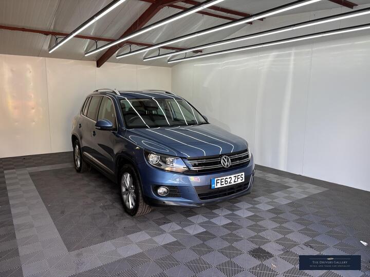 Volkswagen Tiguan 2.0 TDI BlueMotion Tech SE DSG 4WD Euro 5 (s/s) 5dr
