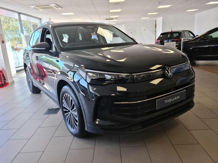 Volkswagen Tiguan 1.5 ETSI MHEV Match DSG Euro 6 (s/s) 5dr
