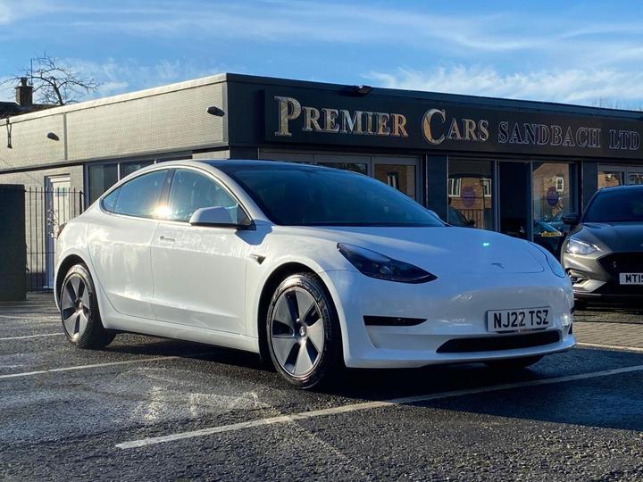 Tesla Model 3 Standard Range Plus Auto RWD 4dr