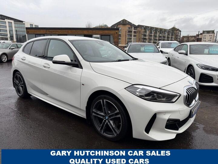 BMW 1 SERIES 1.5 118i M Sport Euro 6 (s/s) 5dr BMW 1 SERIES 1.5 118i M Sport Euro 6 (s/s) 5dr