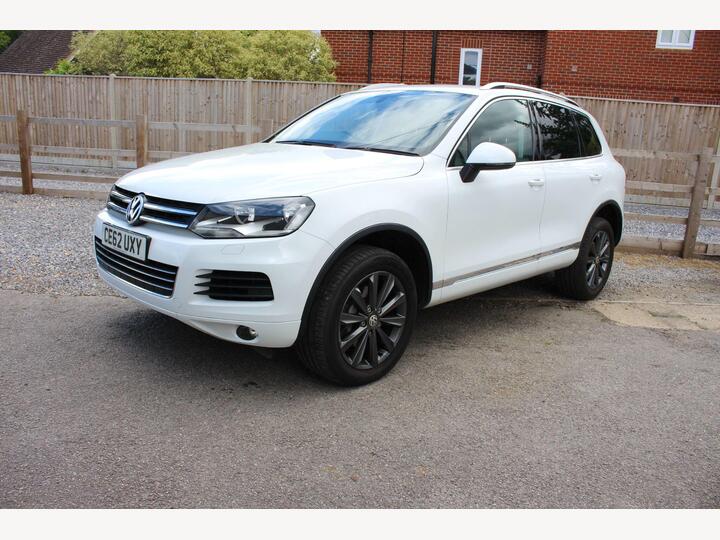 Volkswagen Touareg 3.0 TDI V6 BlueMotion Tech SE Tiptronic 4WD Euro 5 (s/s) 5dr
