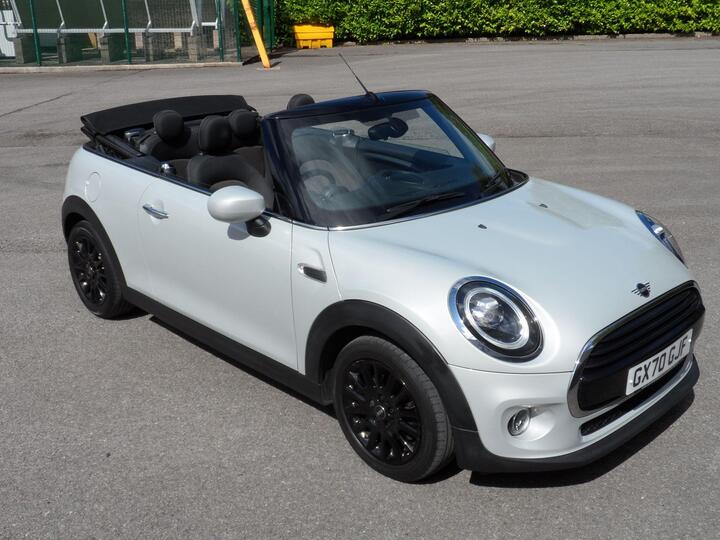 MINI Convertible 1.5 Cooper Classic Euro 6 (s/s) 2dr