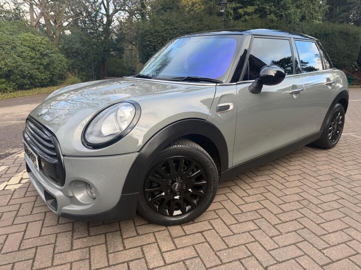 MINI Hatch 1.5 Cooper Auto Euro 6 (s/s) 5dr
