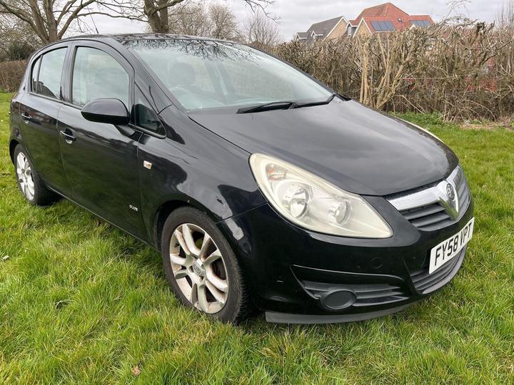 Vauxhall Corsa 1.4i 16v Club 5dr