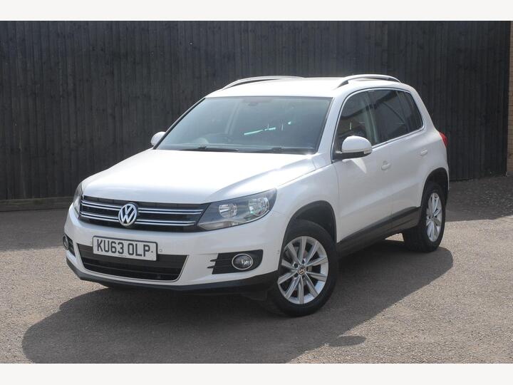 Volkswagen Tiguan 2.0 TDI BlueMotion Tech SE DSG 4WD Euro 5 (s/s) 5dr