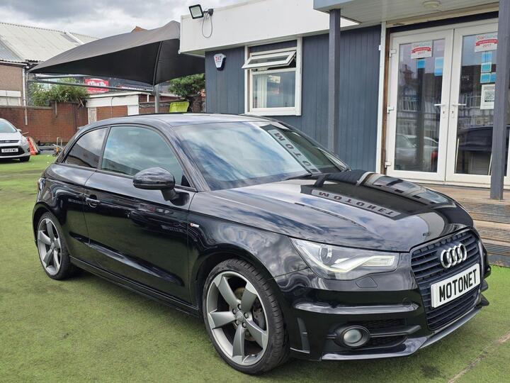 Audi A1 1.4 TFSI CoD Black Edition S Tronic Euro 5 (s/s) 3dr