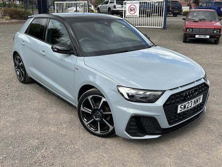 Audi A1 1.0 TFSI 25 Black Edition Sportback Euro 6 (s/s) 5dr