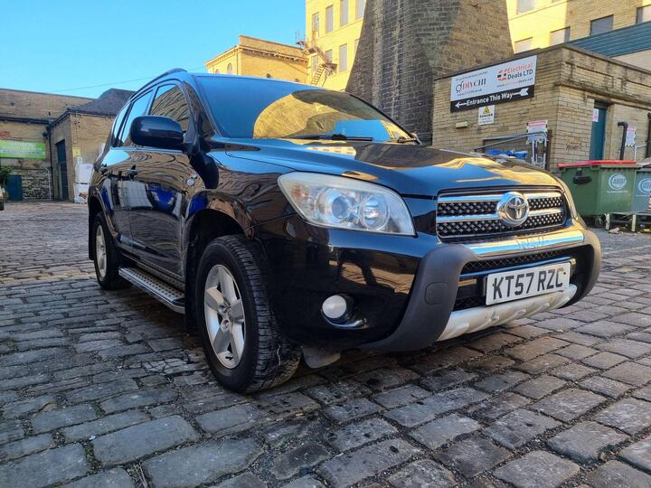 Toyota RAV4 2.2 D-4D XT-R 4WD 5dr