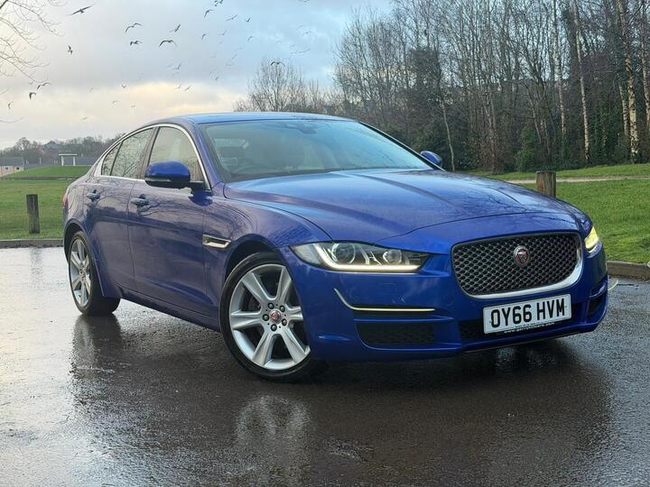Jaguar XE 2.0d Portfolio Auto Euro 6 (s/s) 4dr