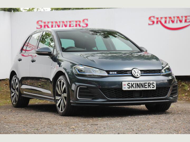 Volkswagen Golf 1.4 TSI 8.7kWh GTE Advance DSG Euro 6 (s/s) 5dr