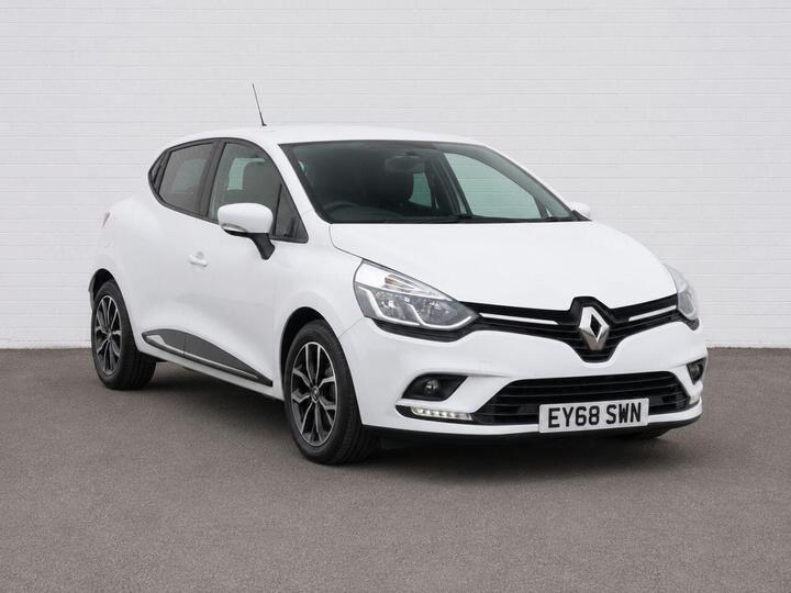 Renault CLIO 0.9 TCe Play Euro 6 (s/s) 5dr Renault CLIO 0.9 TCe Play Euro 6 (s/s) 5dr