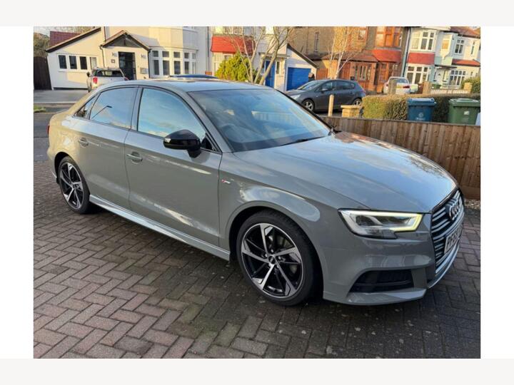 Audi A3 1.5 TFSI CoD 35 Black Edition Euro 6 (s/s) 4dr