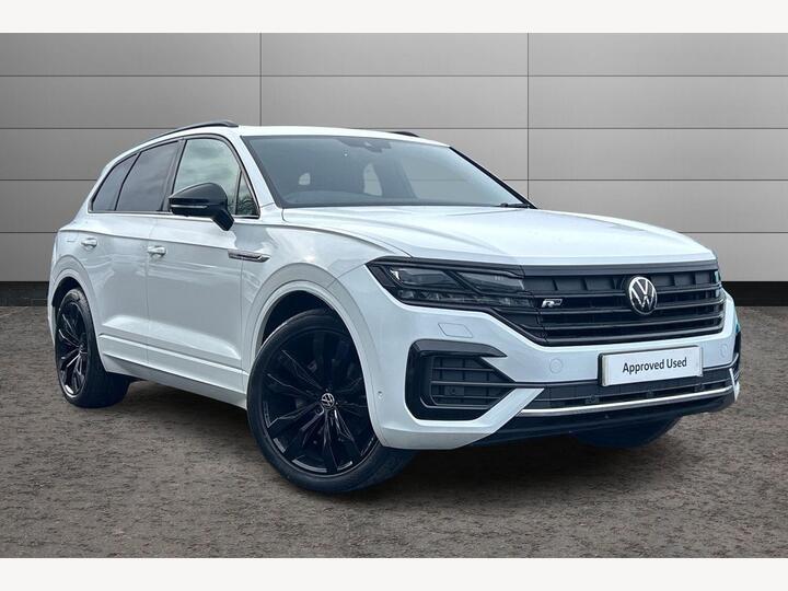 Volkswagen Touareg 3.0 TDI V6 Black Edition Tiptronic 4Motion Euro 6 (s/s) 5dr Volkswagen Touareg 3.0 TDI V6 Black Edition Tiptronic 4Motion Euro 6 (s/s) 5dr