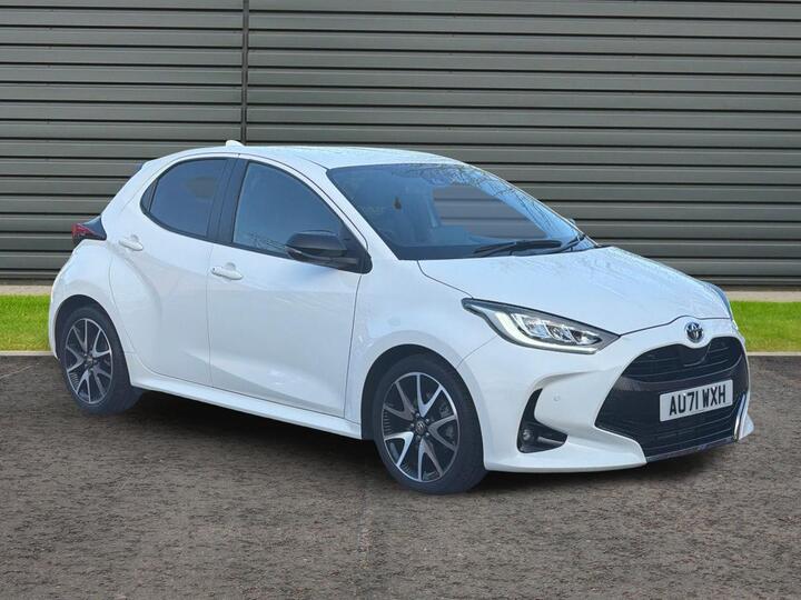 Toyota Yaris 1.5 VVT-h Dynamic E-CVT Euro 6 (s/s) 5dr
