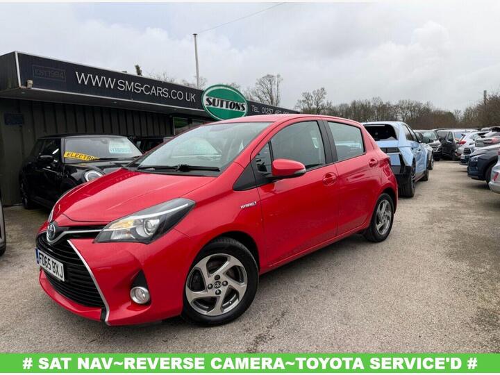 Toyota YARIS 1.5 VVT-h Icon E-CVT Euro 6 5dr Toyota YARIS 1.5 VVT-h Icon E-CVT Euro 6 5dr