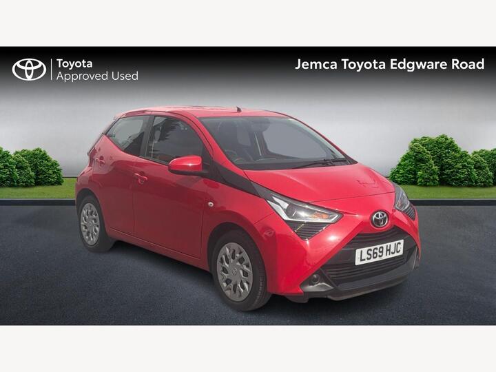 Toyota AYGO 1.0 VVT-i X-play X-shift Euro 6 5dr
