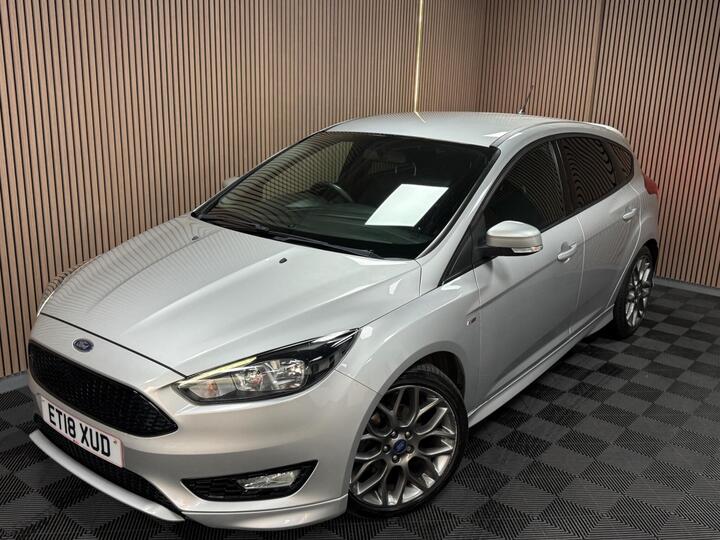 Ford Focus 1.0T EcoBoost ST-Line Euro 6 (s/s) 5dr