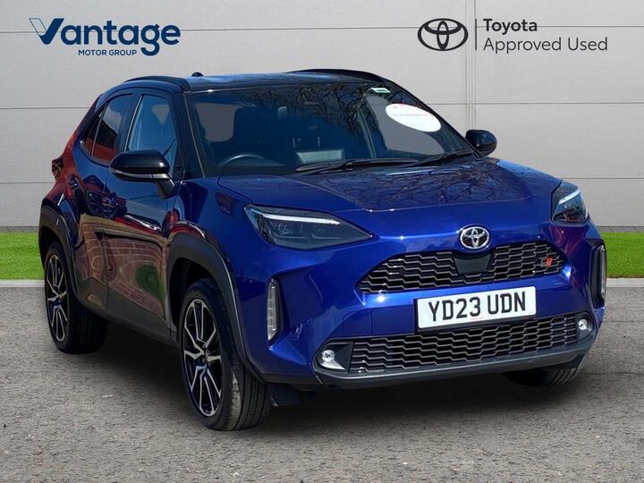Toyota Yaris Cross 1.5 VVT-h GR SPORT E-CVT Euro 6 (s/s) 5dr Toyota Yaris Cross 1.5 VVT-h GR SPORT E-CVT Euro 6 (s/s) 5dr