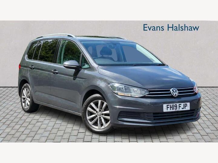 Volkswagen TOURAN DIESEL ESTATE 1.6 TDI SE Family Euro 6 (s/s) 5dr Volkswagen TOURAN DIESEL ESTATE 1.6 TDI SE Family Euro 6 (s/s) 5dr