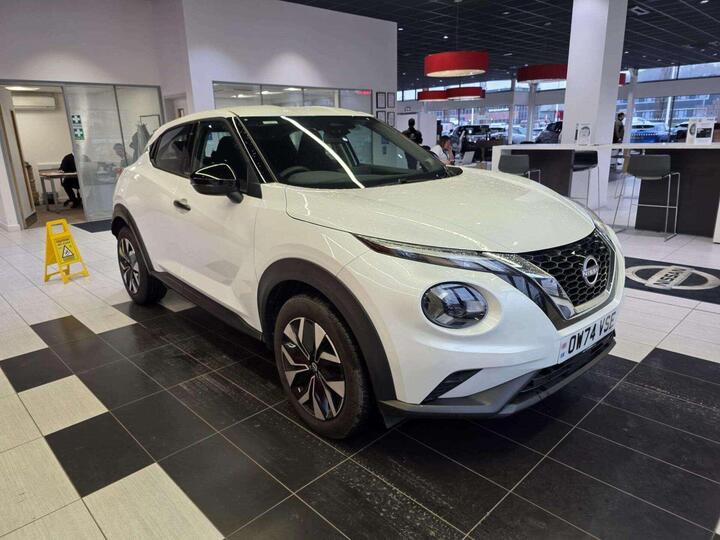 Nissan JUKE 1.0 DIG-T Acenta Premium Euro 6 (s/s) 5dr