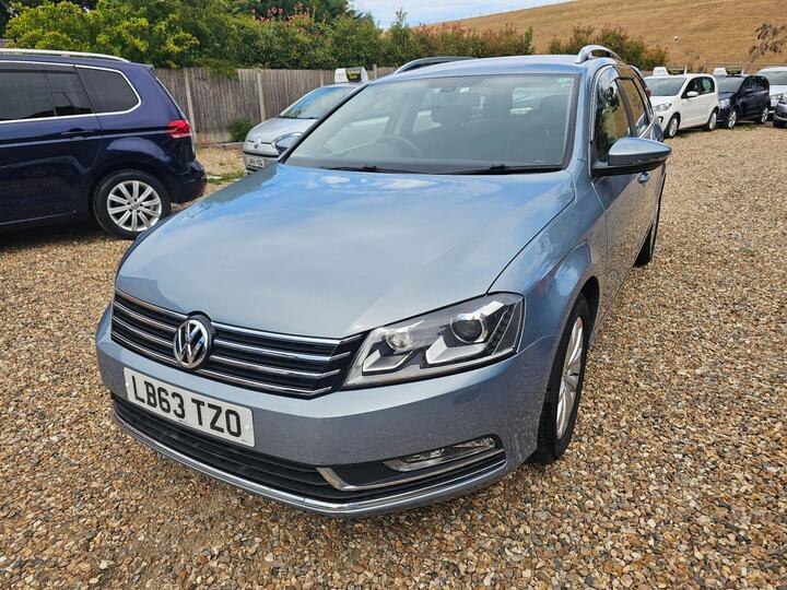 Volkswagen Passat 1.4 TSI BlueMotion Tech SE DSG Euro 5 (s/s) 5dr Volkswagen Passat 1.4 TSI BlueMotion Tech SE DSG Euro 5 (s/s) 5dr