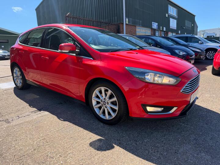 Ford Focus 1.0T EcoBoost Titanium Euro 6 (s/s) 5dr
