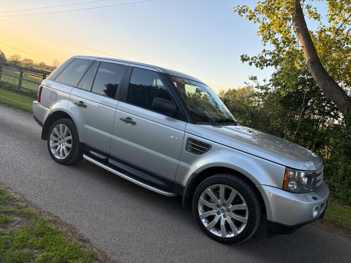 Land Rover Range Rover Sport 3.6 TD V8 HSE Station Wagon 5dr Land Rover Range Rover Sport 3.6 TD V8 HSE Station Wagon 5dr