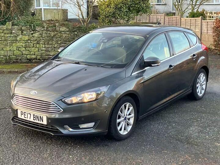 Ford Focus 1.0T EcoBoost Titanium Euro 6 (s/s) 5dr