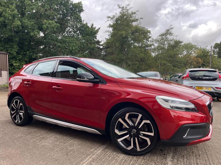 Volvo V40 Cross Country 1.5 T3 GPF Pro Auto Euro 6 (s/s) 5dr