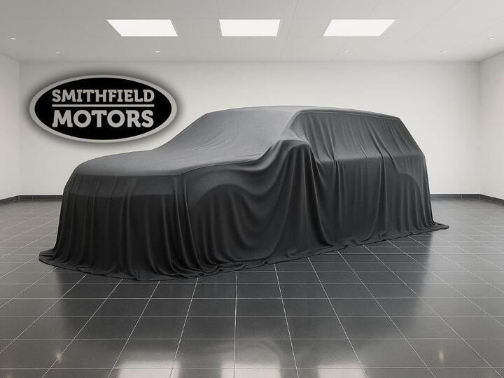 Land Rover DEFENDER 3.0 D250 MHEV Hard Top SUV Auto 4WD MWB Euro 6 (s/s) 5dr Land Rover DEFENDER 3.0 D250 MHEV Hard Top SUV Auto 4WD MWB Euro 6 (s/s) 5dr