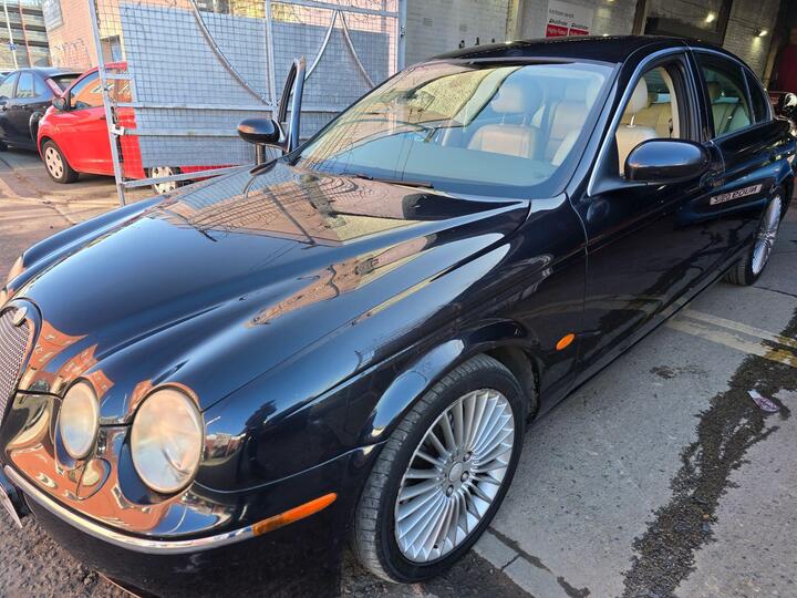 Jaguar S-Type 2.7D V6 SE 4dr Jaguar S-Type 2.7D V6 SE 4dr