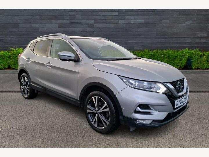 Nissan Qashqai 1.3 DIG-T N-Connecta Euro 6 (s/s) 5dr