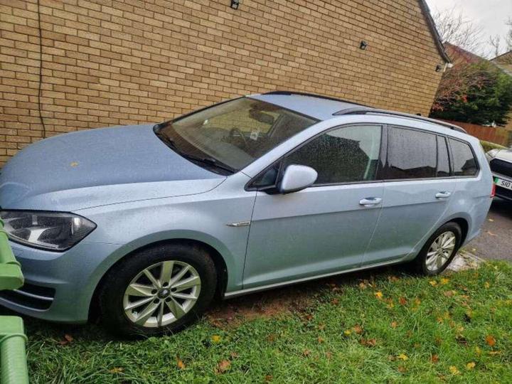 Volkswagen Golf 1.6 TDI BlueMotion Euro 5 (s/s) 5dr