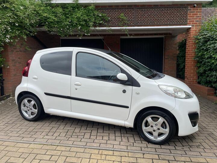 Peugeot 107 1.0 12V Envy Euro 5 5dr