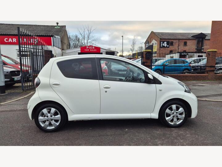 Toyota AYGO 1.0 VVT-i Move Euro 5 5dr
