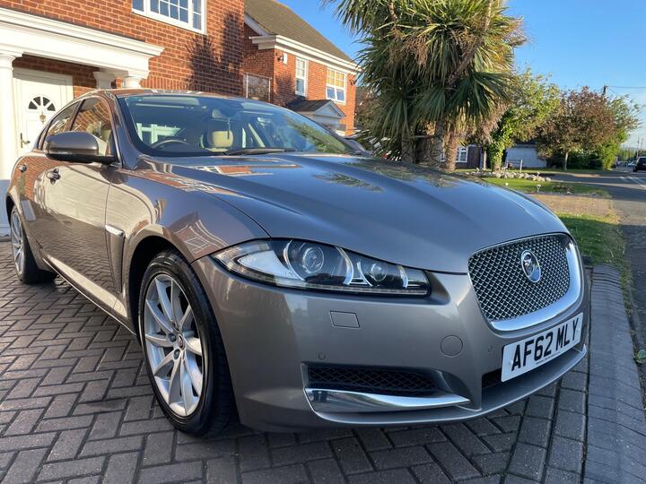 Jaguar XF 3.0d V6 Premium Luxury Auto Euro 5 4dr