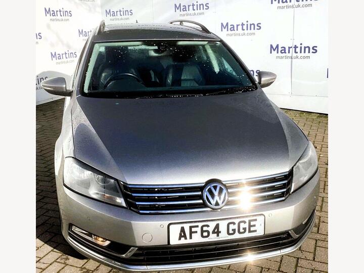 Volkswagen Passat 2.0 TDI BlueMotion Tech Executive Euro 5 (s/s) 5dr Volkswagen Passat 2.0 TDI BlueMotion Tech Executive Euro 5 (s/s) 5dr