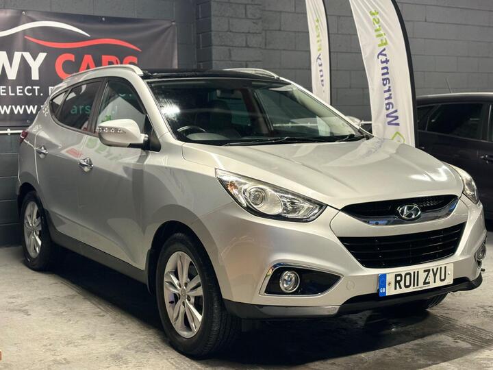 Hyundai Ix35 1.7 CRDi Premium Euro 5 (s/s) 5dr Hyundai Ix35 1.7 CRDi Premium Euro 5 (s/s) 5dr