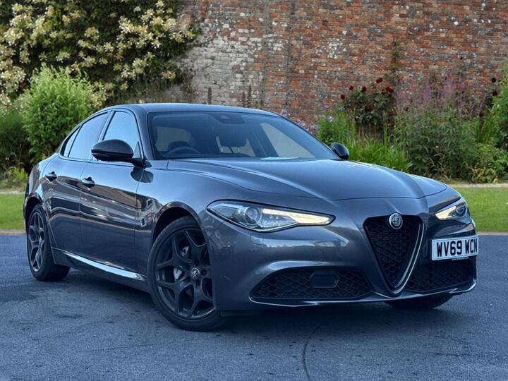 Alfa Romeo Giulia 2.0T Nero Edizione Auto Euro 6 (s/s) 4dr