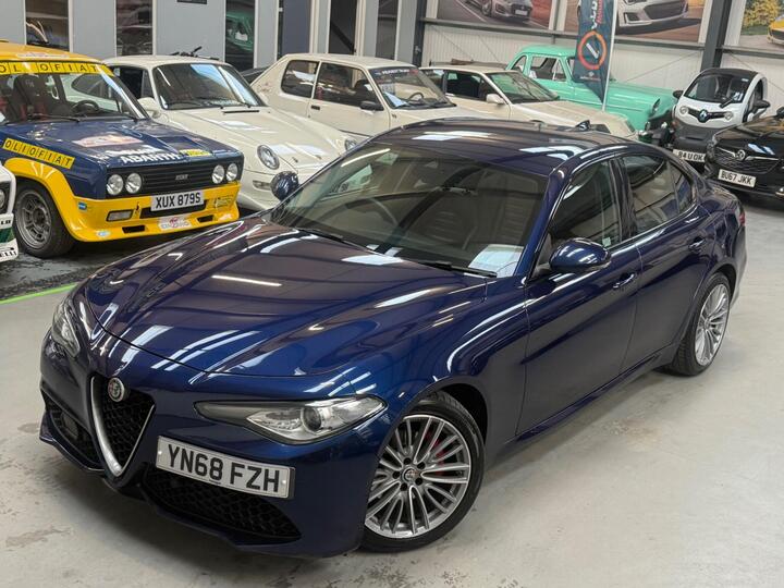 Alfa Romeo Giulia 2.2 TD Speciale Auto Euro 6 (s/s) 4dr