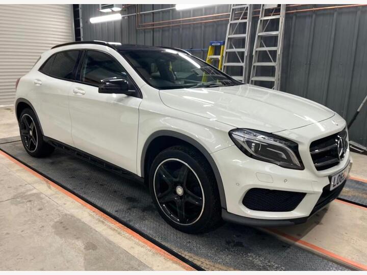 Mercedes-Benz GLA 2.1 GLA220d AMG Line (Premium Plus) 7G-DCT 4MATIC Euro 6 (s/s) 5dr