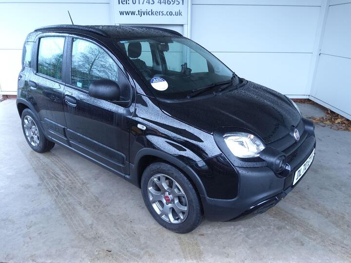 Fiat Panda 1.0 MHEV City Cross Euro 6 (s/s) 5dr