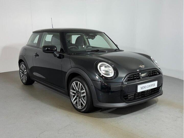 MINI Cooper 1.5C Classic Steptronic Euro 6 (s/s) 3dr