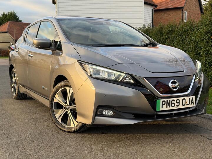 Nissan Leaf 40kWh Tekna Auto 5dr