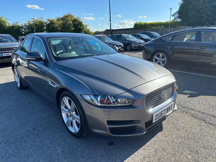Jaguar XE 2.0d Portfolio Auto Euro 6 (s/s) 4dr