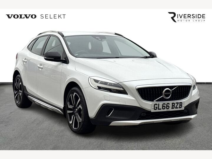 Volvo V40 Cross Country 2.0 D3 Pro Auto Euro 6 (s/s) 5dr