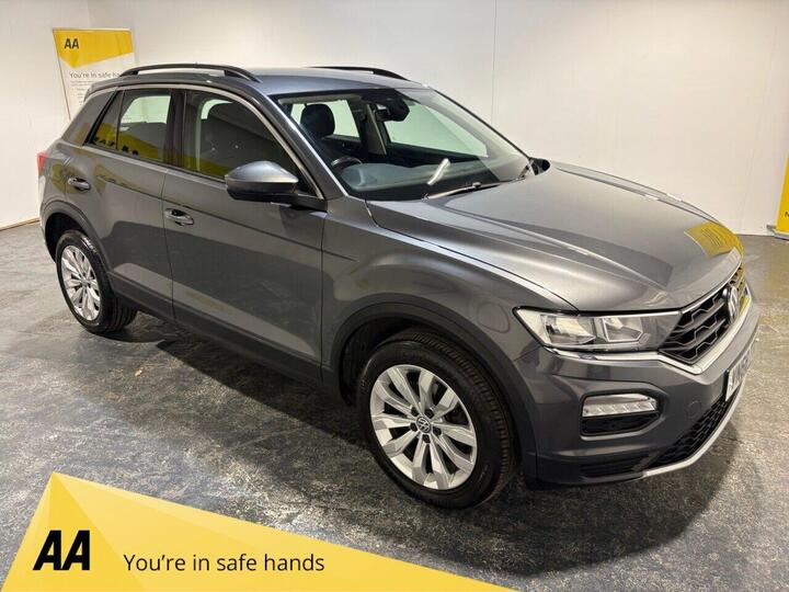 Volkswagen T-ROC 1.6 TDI SE Euro 6 (s/s) 5dr Volkswagen T-ROC 1.6 TDI SE Euro 6 (s/s) 5dr